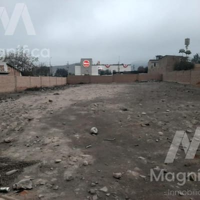 Terreno excelente ubicacin cerca a Wong del Sol de la Molina
