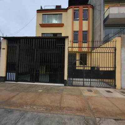 Departamento en venta Av Huarochir Urb Mayorazgo da etapa ATE limite con LA MOLINA