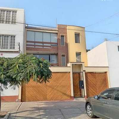 VENDO DEPTO EN PRIMER PISO EN LA MOLINA