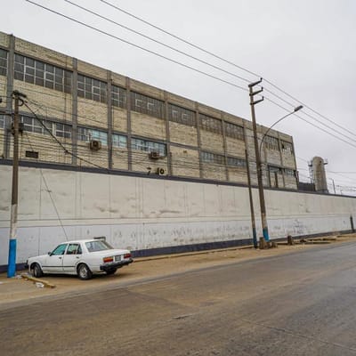 Propiedad industrial en venta en la Av Argentina