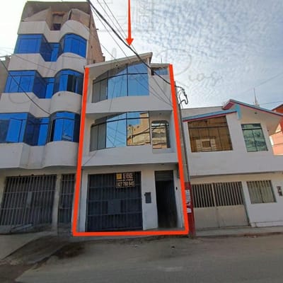 SE VENDE CASA DE  PISOS EN PUENTE PIEDRA