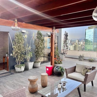 PENTHOUSE DUPLEX AMOBLADO Y EQUIPADO  CON VISTA AL PARQUE REDUCTO