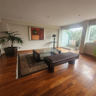 HABITACIONES CON  BALCONES Y  DPTO POR PISO