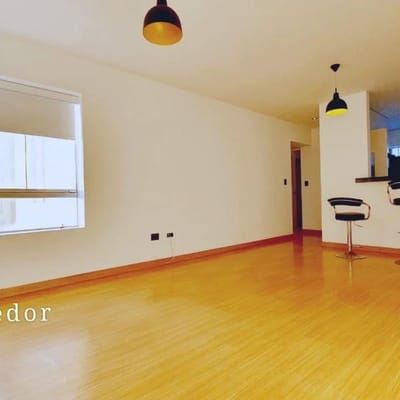 se vende dpto de  dormitorios de m con  cocheras miraflores