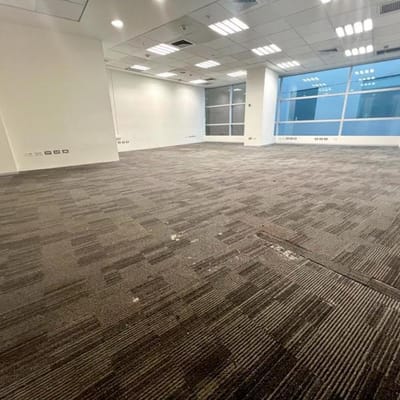 ALQUILER DE OFICINA IMPLEMENTADA EN  PISO DE  M  SAN ISIDRO