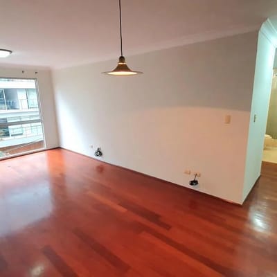 Se vende departamento de m de  dormitorios  cochera en Miraflores