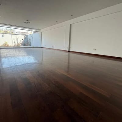 VENTA DE HERMOSO DEPARTAMENTO DE  M CON AMPLIA TERRAZA SANTIAGO DE SURCO
