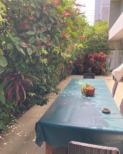 VENDO DPTO EN PRIMER PISO TIPO CASA CON JARDIN