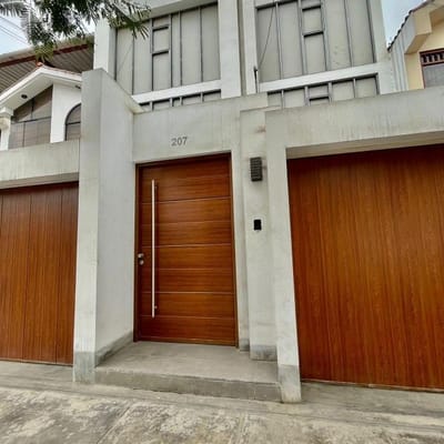 REMATO CASA EN ZONA RESIDENCIAL