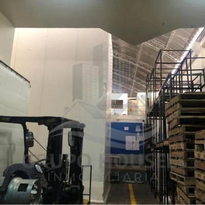 VENTA O ALQUILER DE ALMACEN EN EL CENTRO DE AREQUIPA