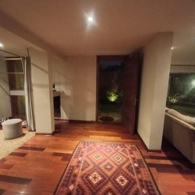 VENDEMOS HERMOSA CASA EN EL POLO HUNT