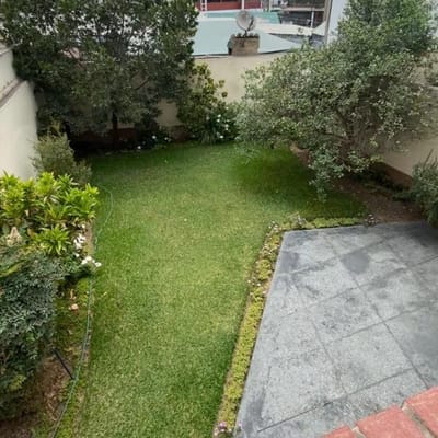 VENDO CASA EN SURCO FRENTE A PARQUE