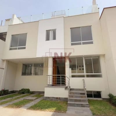VENTA DE HERMOSA CASA EN LA MOLINA