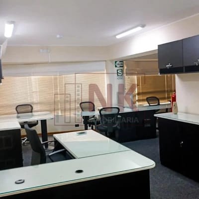 OCASIN OFICINA   COCHERAS EN SAN ISIDRO