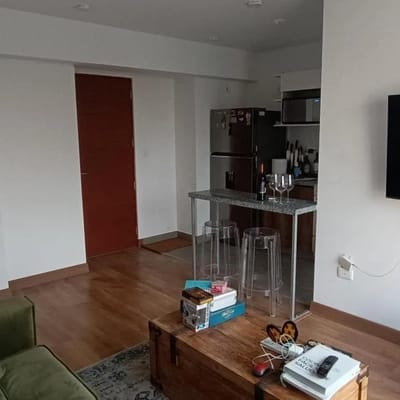DEPA  DORM AMOBLADO EN EDIFICIO CON REAS COMUNES