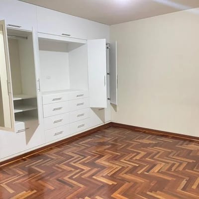 SURCO DEPARTAMENTO SEMI AMOBLADO EN ALQUILER DOR  EST  AV AYACUCHO