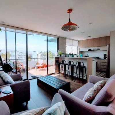 VENDO MODERNO PENTHOUSE   PISO CONDOMINIO PRIVADO PARTE BAJA DE CAYMA