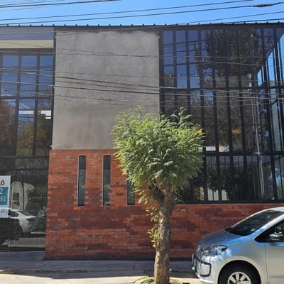 EXCELENTE LOCAL COMERCIAL EN YANAHUARA ZONA CENTRICA