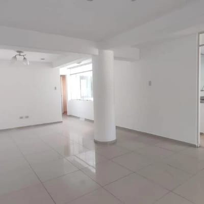 VENDO DEPARTAMENTO TO PISO EN CERRO COLORADO TRADICIONAL