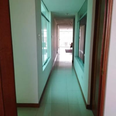 EN VENTA  AMPLIO DEPARTAMENTO