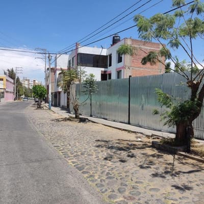 TERRENO EN VENTA EN JOSE LUIS BUSTAMANTE EN URB CASAPIA