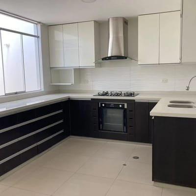 EN VENTA CASA EN YANAHUARA