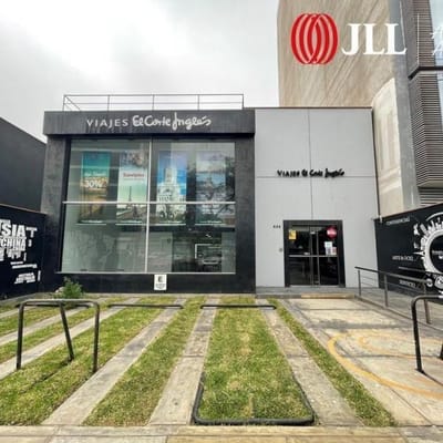 LOCAL EXCLUSIVO EN ZONA COMERCIAL