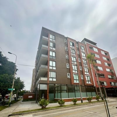 EN VENTA BONITO DEPARTAMENTO EN EL PRIMER PISO  MIRAFLORES