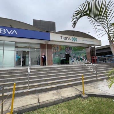 VENTA DE LOCAL COMERCIAL CENTRO FINANCIERO FIORI