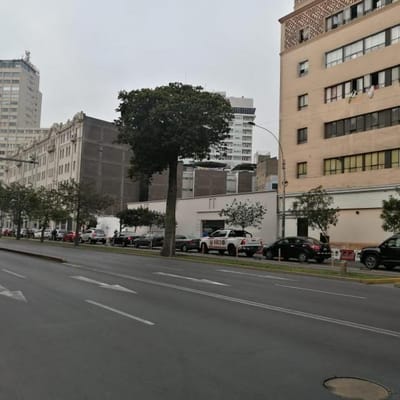 VENTA O ALQUILER DE LOCAL COMERCIAL M AVWILSON USO ESTACIONAMIENTO