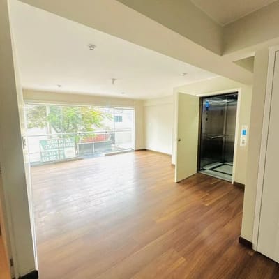 Venta Departamento Flat en Surco  Cochera