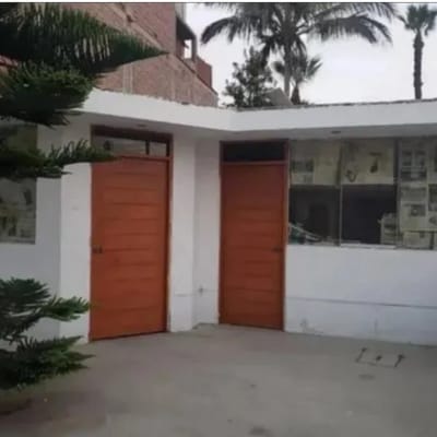 Terreno de m con una casita construida en Chorrillos