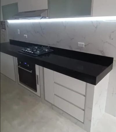 Oportunidad de Casa que se vende como Terreno en la Molina