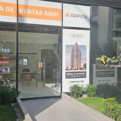 Alquiler de local comercial en Rivera Navarrete San Isidro puerta a calle