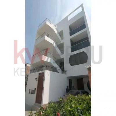 VENTA LUJOSA CASA  DUPLEX INDEPENDIENTE LIMITE CON SAN MIGUEL