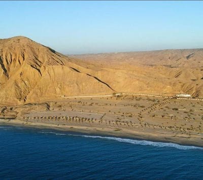 Se vende Lote de Playa en primera fila en esquina en El uro