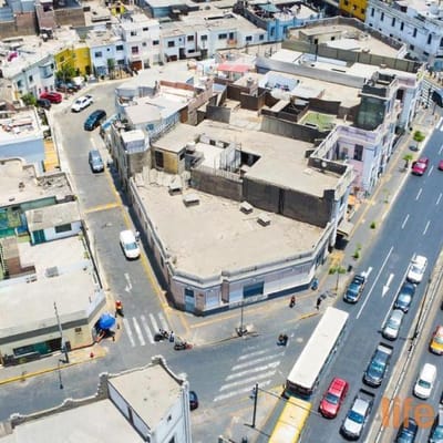 LOCAL COMERCIAL EN CERCADO DE LIMA