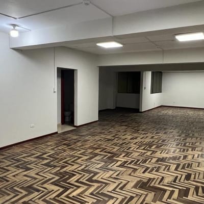 ALQUILER OFICINA ADMINISTRATIVA CONSULTORIO