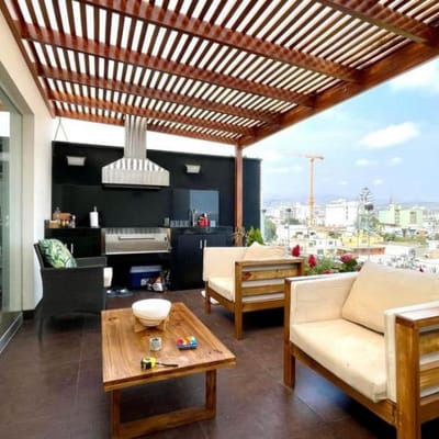 Se vende hermoso duplex con terraza amplia en la aurora