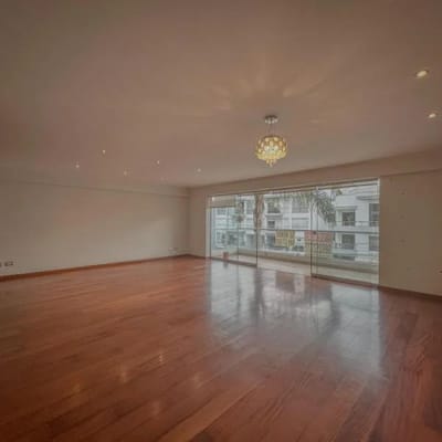 VENDO LINDO FLAT   M EN CHACARILLA   HABITACIONES   COCHERAS