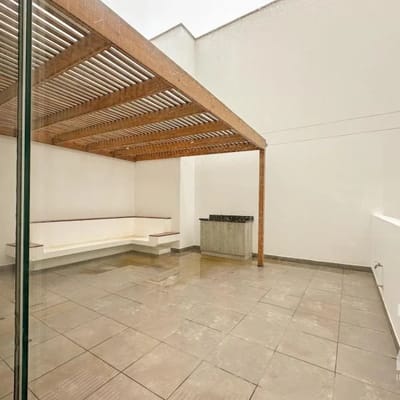 Vendo lindo dplex invertido con  terrazas  habitacion y  cocheras
