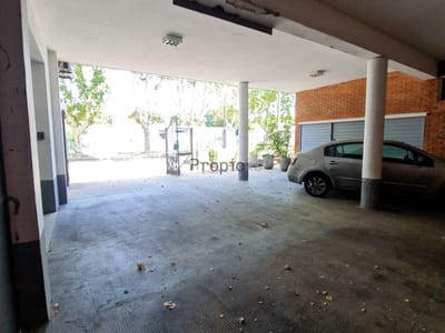 Venta local comercial y depósito en Prado