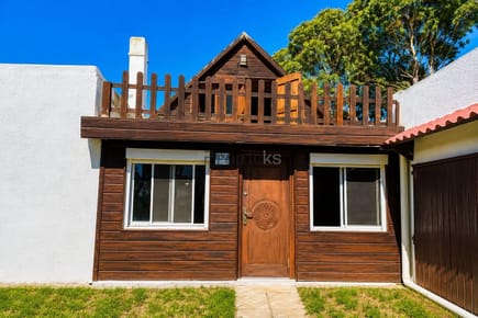 Venta de Casa y Local comercial en La Esmeralda, Rocha