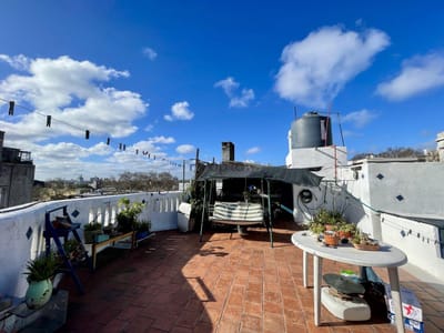 Venta de Apartamento de 2 Dormitorios  y Azotea transitable en Cordon