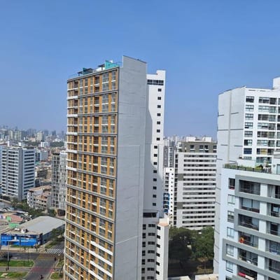 BALCSALA COMEDOR Y DORMITORIO CON BALCON Y BUENA VISTA CON COCHERA Y DEPOSITOS