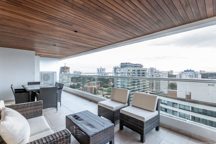 APARTAMENTO EN VENTA EN PLAYA BRAVA - EDIFICIO ICON BRAVA - 2 DORMITORIOS - EXCELENTE SOL