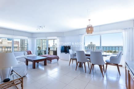 VENTA APARTAMENTO EN PENINSULA 2 DORMITORIOS RECICLADO VISTA AL MAR -  TORRE DEL SOL