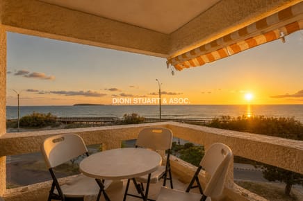 VENTA APARTAMENTO 2 DORMITORIOS - RECICLADO - VISTA AL MAR - PLAYA MANSA - CON GARAGE