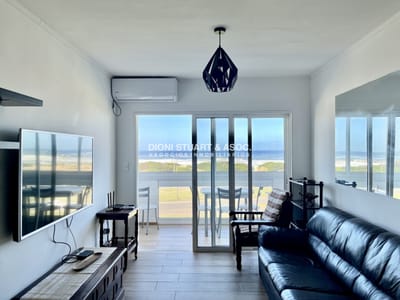 ALQUILER ANUAL O INVERNAL - APARTAMENTO 2 DORMITORIOS - FRENTE AL MAR - PLAYA BRAVA - TODO RECICLADO !!