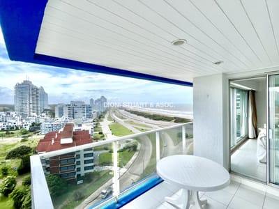 ALQUILER DE TEMPORADA APARTAMENTO EN PLAYA BRAVA - 3 DORMITORIOS Y DEPENDENCIA - CON AMENITIES